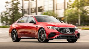 The 450 kW Plug-In PUNCH: Has the 2025 Mercedes-AMG E53 Hybrid Finally Redeemed the Electrified AMG Lineup?